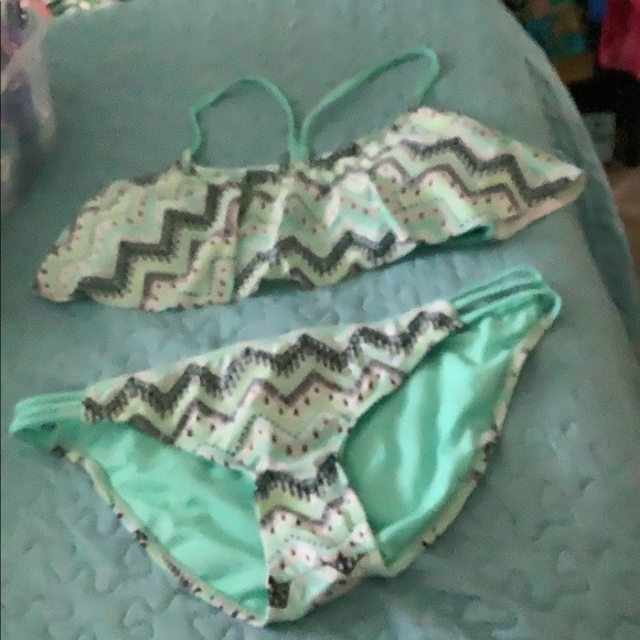 Trillium bikini Mint green black and white ruffle top like new see-threw… - Picture 6 of 10